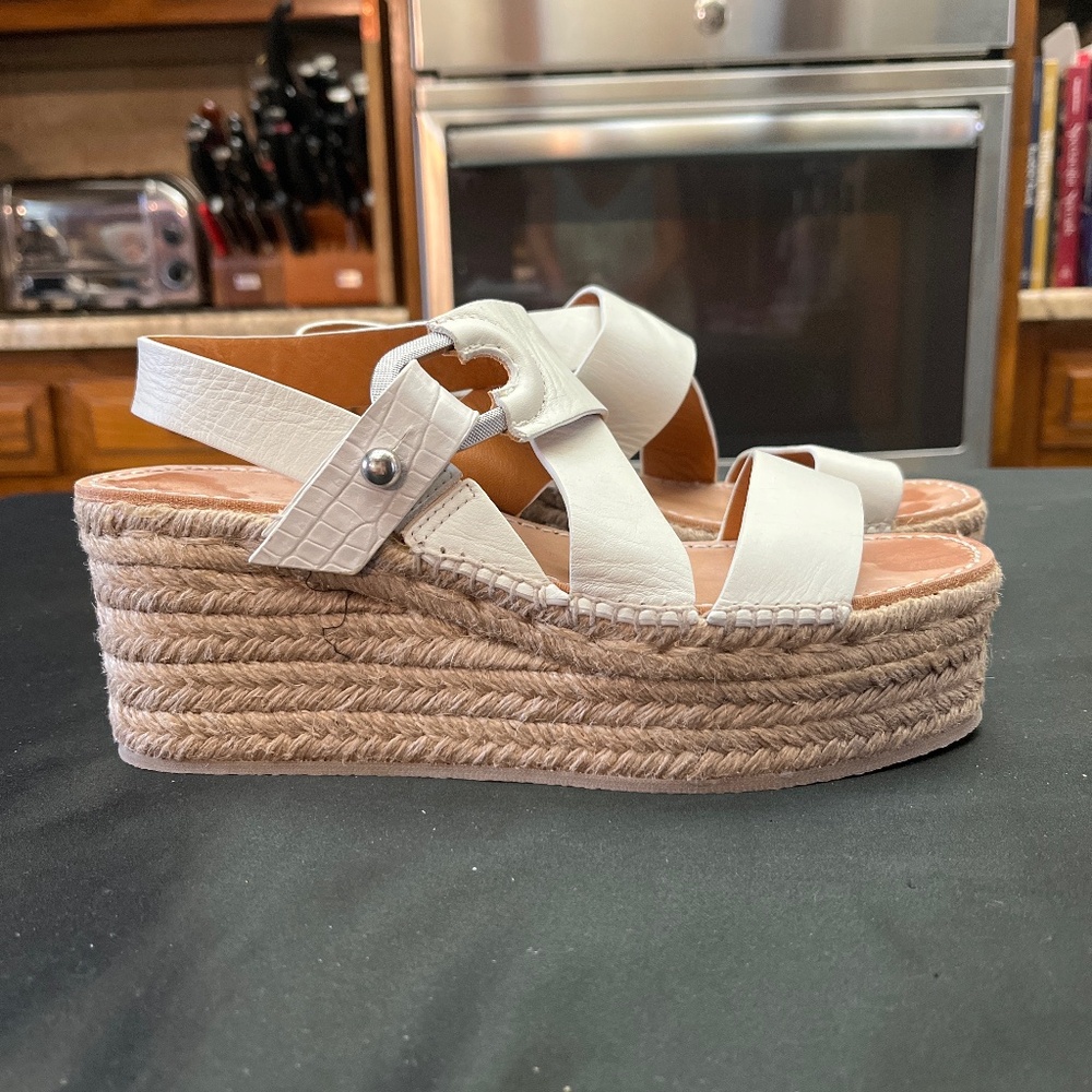 New, Without tags, Rag and Bone White Leather Espadrille  Sandals.Size 39/8.5-9.